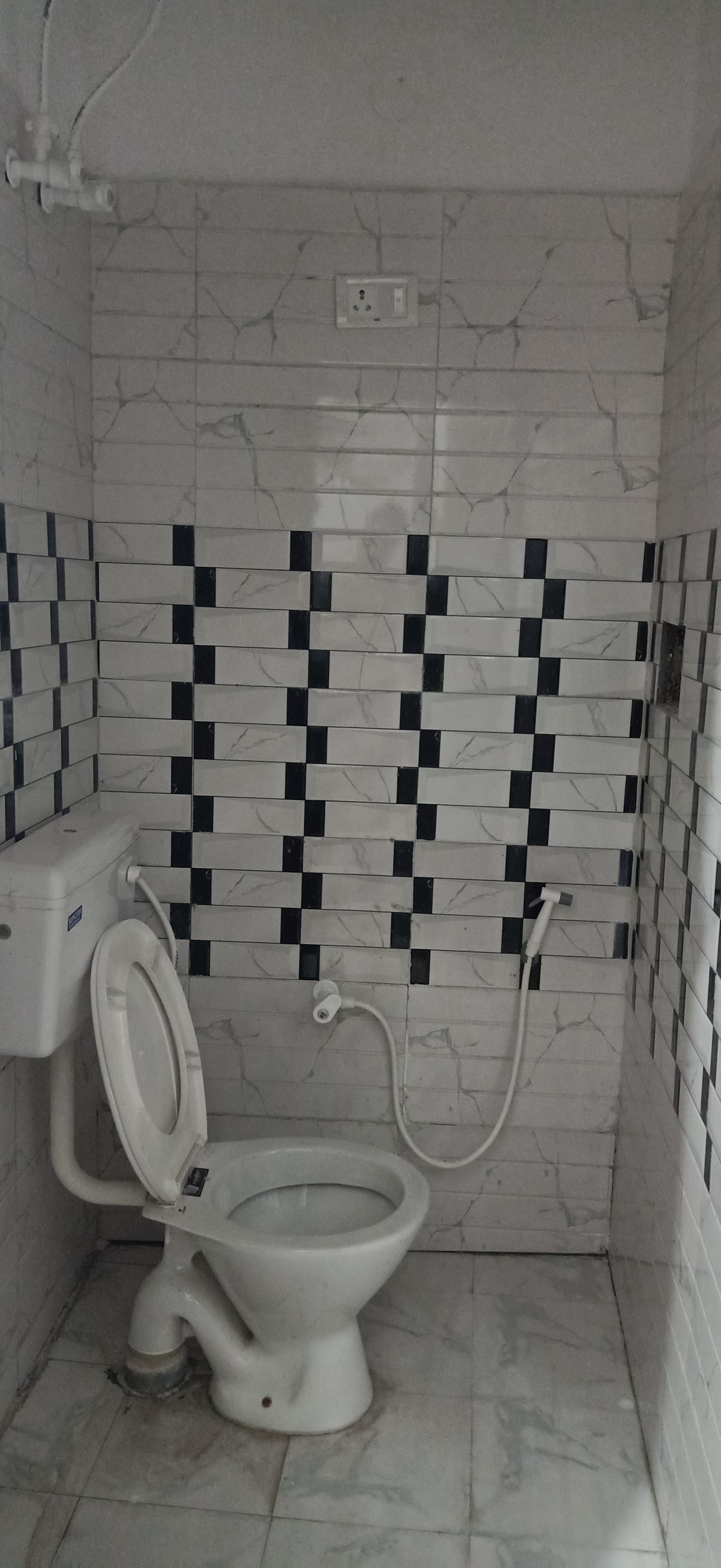 Rental 1 RK 350 Sq.Ft. Independent House in New Ashok Nagar Delhi 6623994