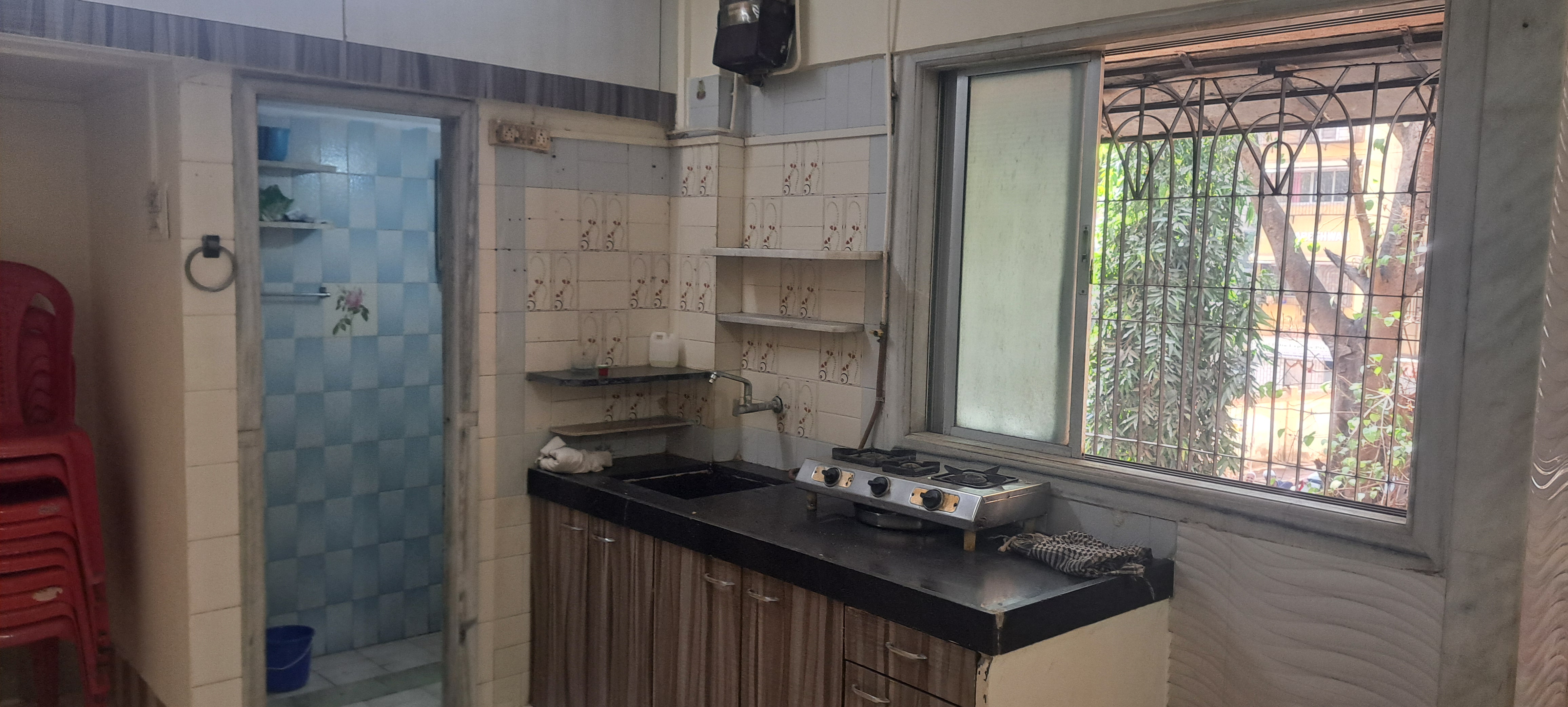 Rental 2 Bedroom 650 Sq.Ft. Apartment in Vileparle Prarthana CHS, Vile