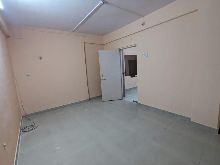 Room, kharigaon 1 Bedroom 580 Sq.Ft. Apartment In Kharigaon Thane 6624822