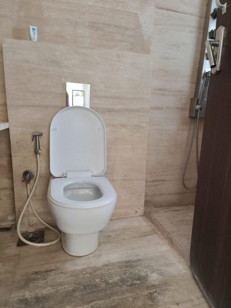 Bathroom, sethia-link-view 4 Bedroom 1415 Sq.Ft. Apartment In Goregaon West Mumbai 6625545