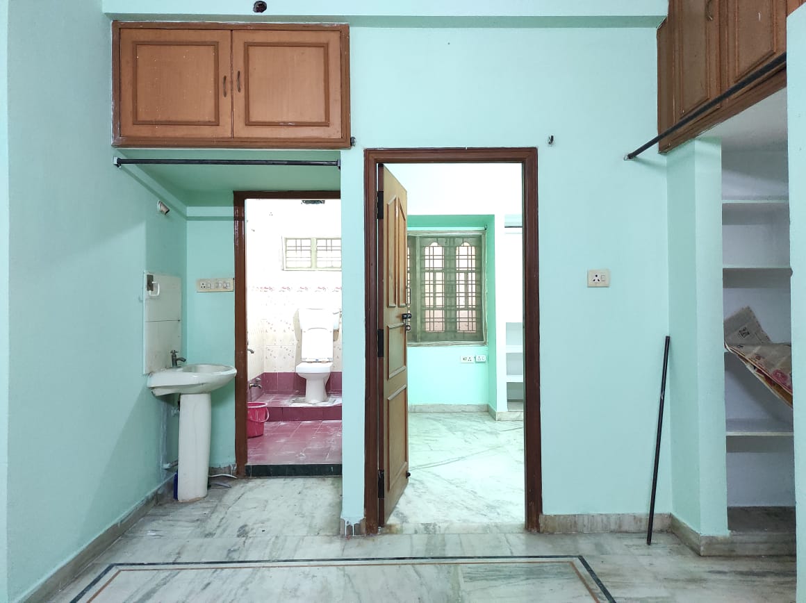 Rental 1 Bedroom 750 Sq.Ft. Independent House in Tarnaka Hyderabad