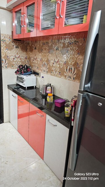 रेसिडेंशियल फ्लैट वर्ग फुट फॉर रीसेल इन संताक्रूज़ वेस्ट मुंबई  6625727