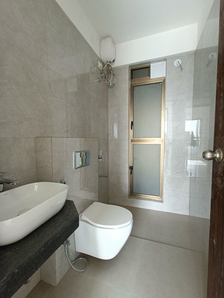 Bathroom, raymond-premium-i 2 Bedroom 635 Sq.Ft. Apartment In Pokhran Road No One Thane 6626267