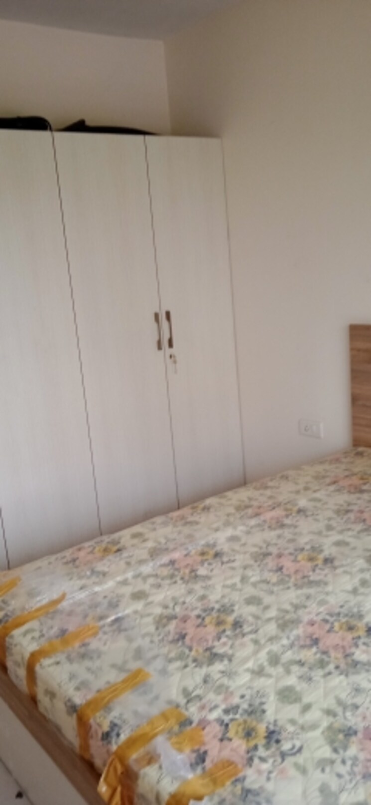 Room, matoshree-pride 3 Bedroom 1100 Sq.Ft. Apartment In Parel Mumbai 6626597