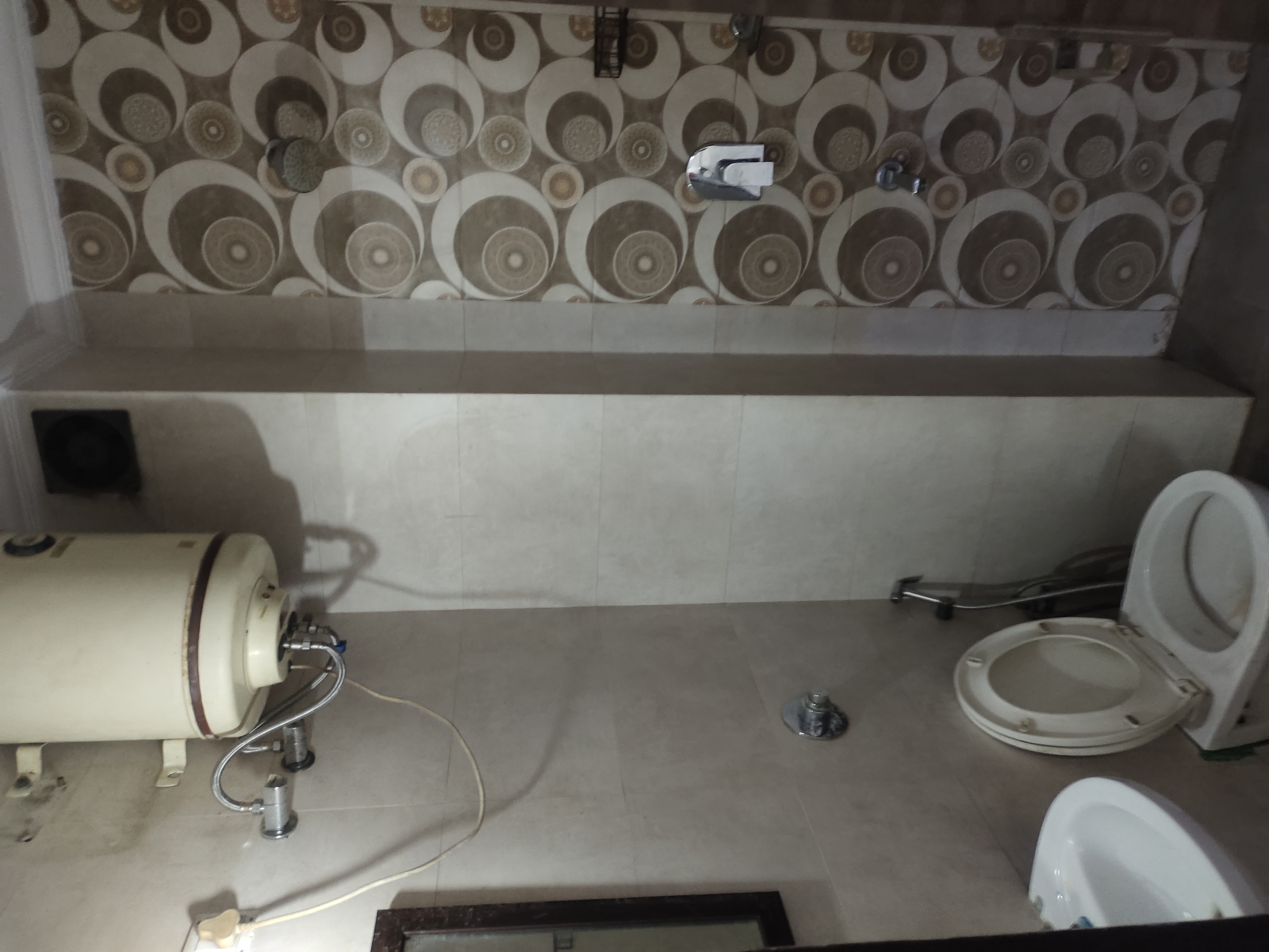 Rental 3 Bedroom 1450 Sq.Ft. Builder Floor in Bali Nagar Delhi 6627320