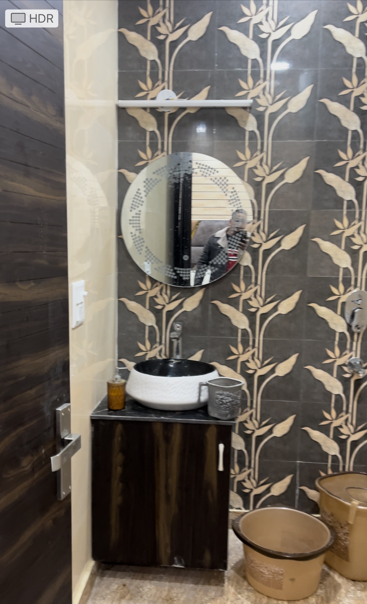 Resale 2.5 Bedroom 950 Sq.Ft. Independent House in RWA Kalkaji Block J