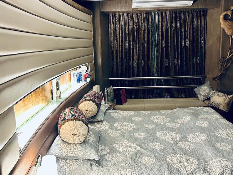 Master Bedroom, oberoi-springs 4 Bedroom 2700 Sq.Ft. Apartment In Andheri West Mumbai 6628920