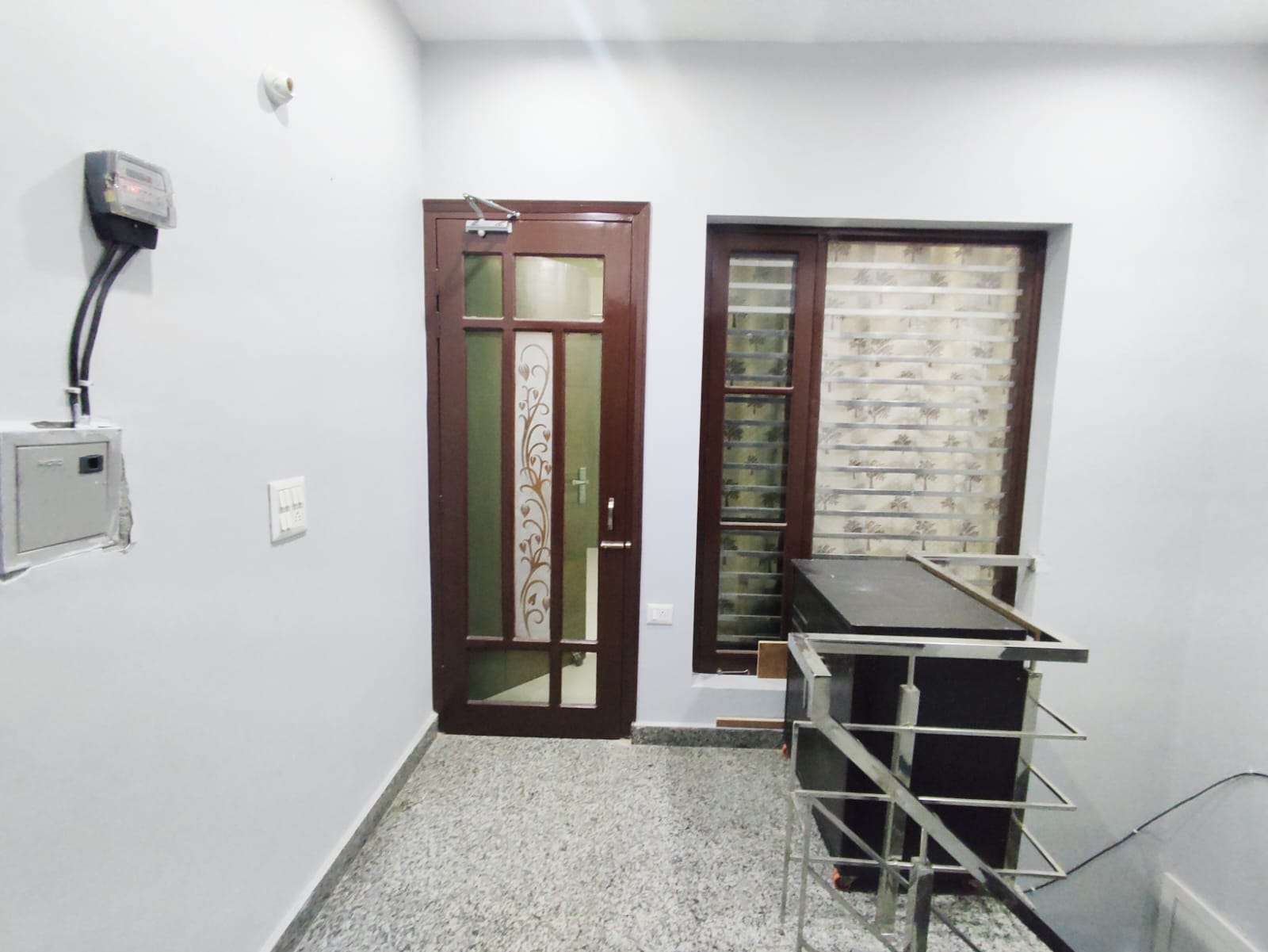 2 BHK Apartment For Resale in Vivek Appartments Anand Vihar Delhi 6630253