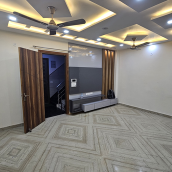 3 BHK Builder Floor For Rent in Uttam Nagar Delhi 6631629