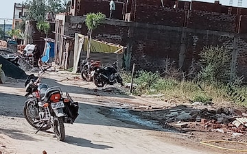 Plot For Sale in Rau Pithampur Road