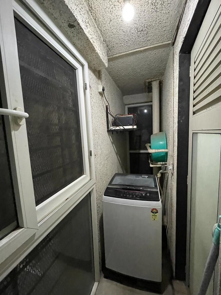 Balcony, rosa-manhattan 2 Bedroom 755 Sq.Ft. Apartment In Ghodbunder Road Thane 6633527