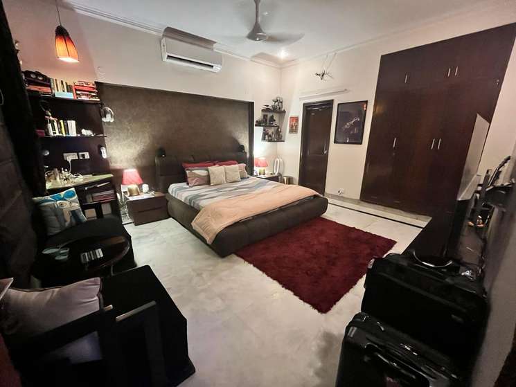 3 Bedroom 476 Sq.Yd. Builder Floor in Sector 14 Gurgaon