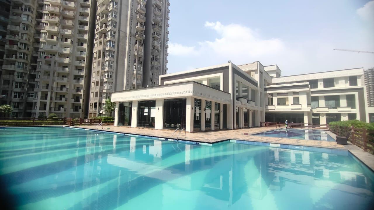 Resale 2 Bedroom 2000 Sq.Ft. Villa in Bigg Villas, Noida Ext Tech Zone