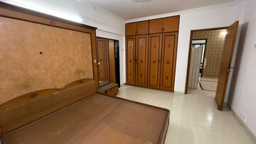 Bedroom in 3 BHK Apartment at Lokhandwala Complex Andheri – for Rent