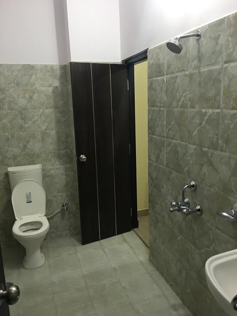 Rental 3 Bedroom 1500 Sq.Ft. Apartment in Eldeco Greens Apartment