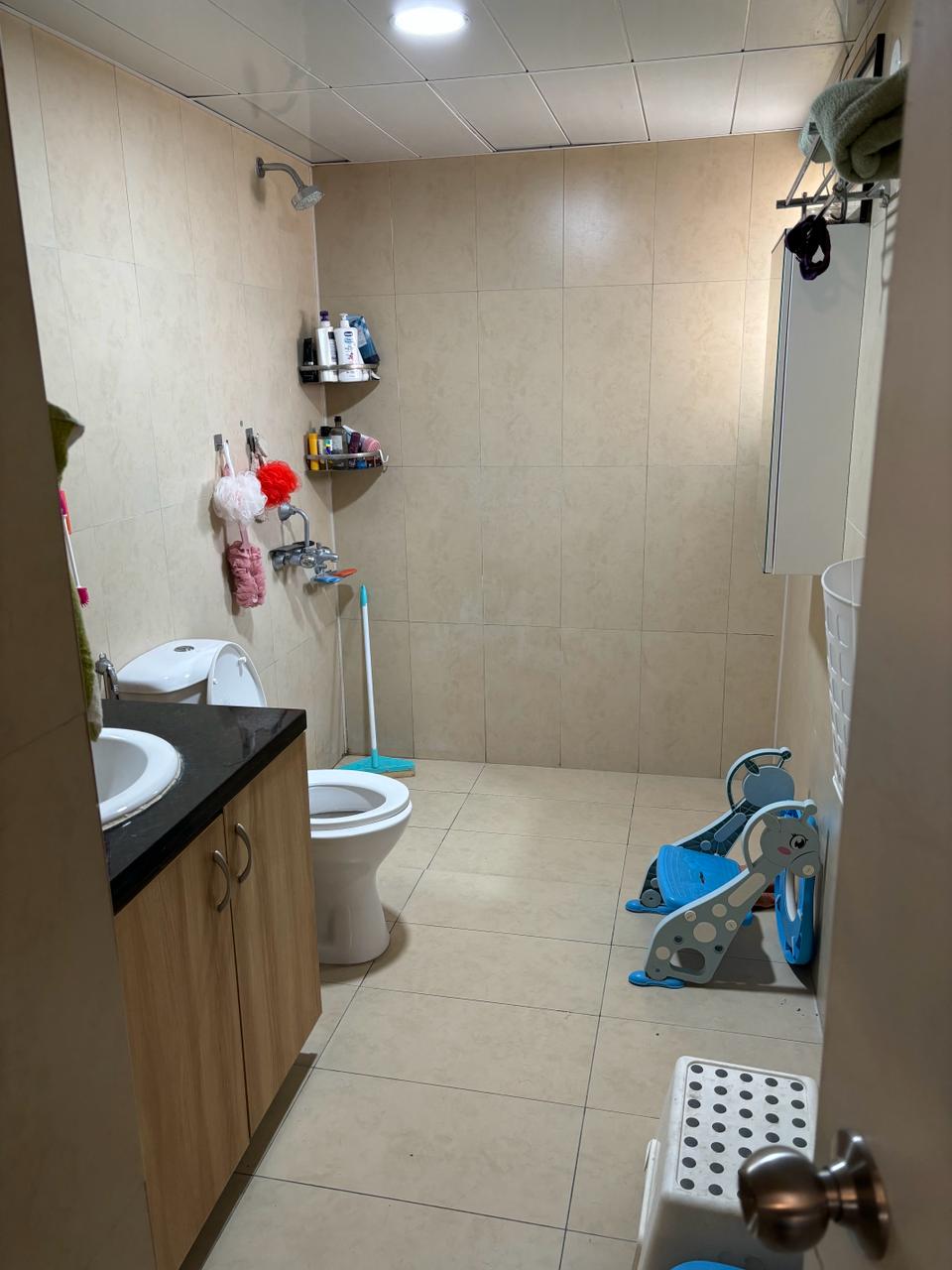 Rental 2 Bedroom 1200 Sq.Ft. Apartment in Prestige Royale Gardens