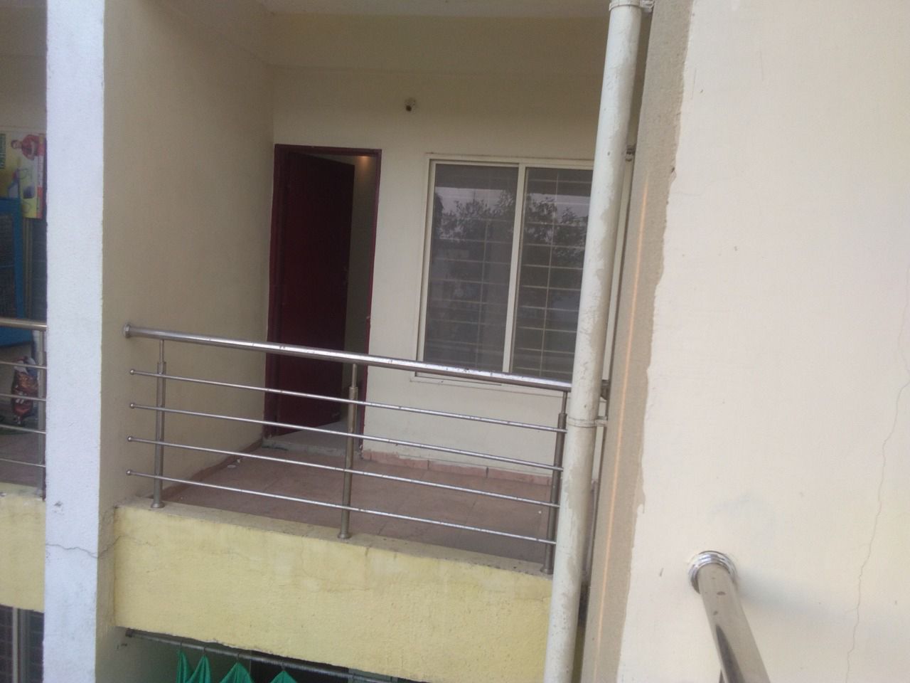 Resale 2 Bedroom 1042 Sq.Ft. Apartment in Macker Silver Estate Vertica