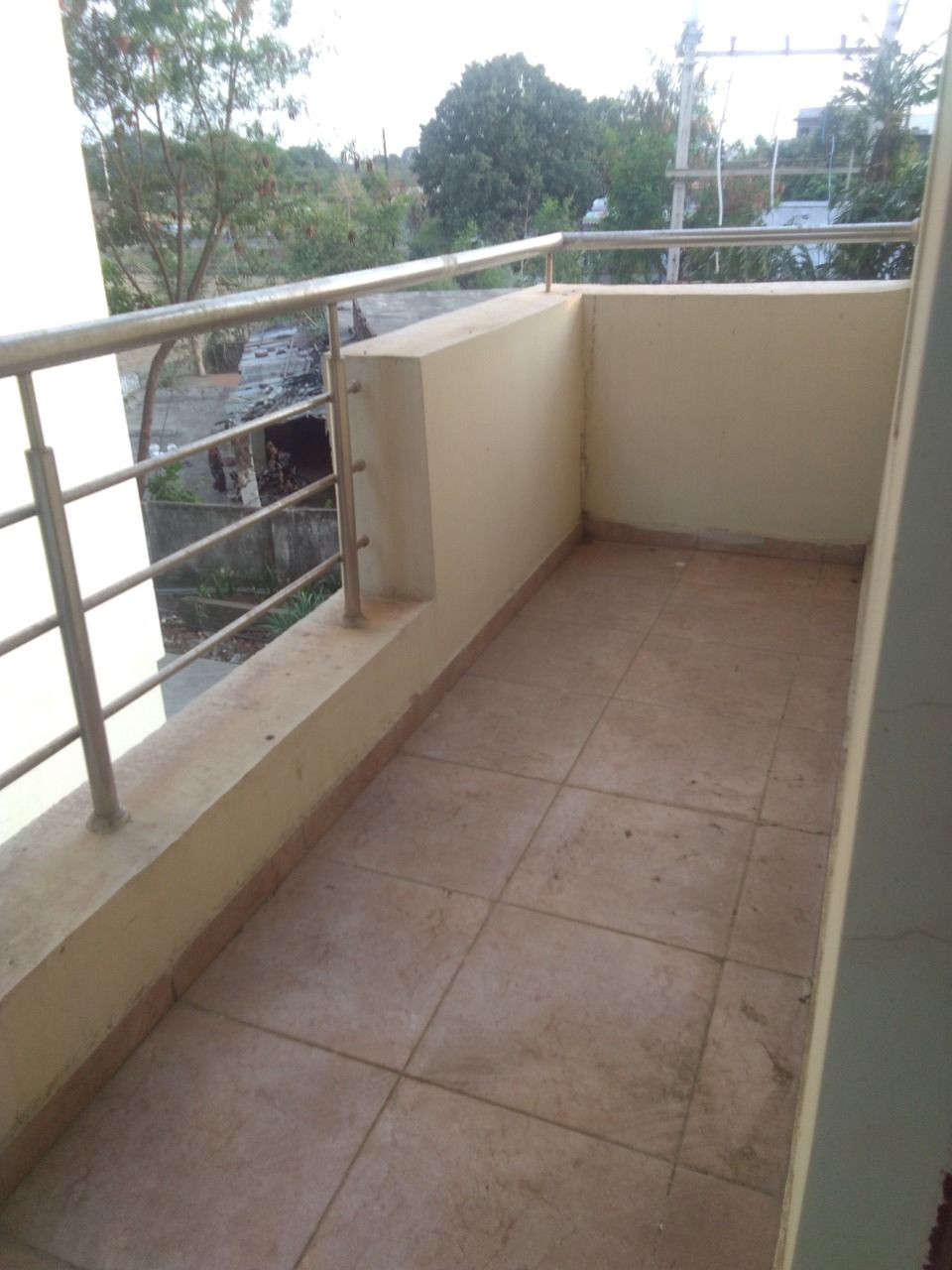 Resale 2 Bedroom 1042 Sq.Ft. Apartment in Macker Silver Estate Vertica