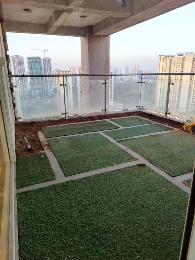 Balcony, lodha-aristo 4 Bedroom 5300 Sq.Ft. Apartment In Majiwada Thane 6638160