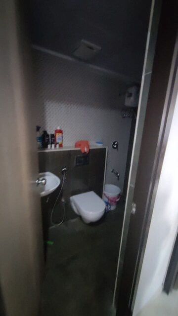 Furnished Amenities in 2 BHK Apartment at Lodha Downtown, Dombivli East – for Rent