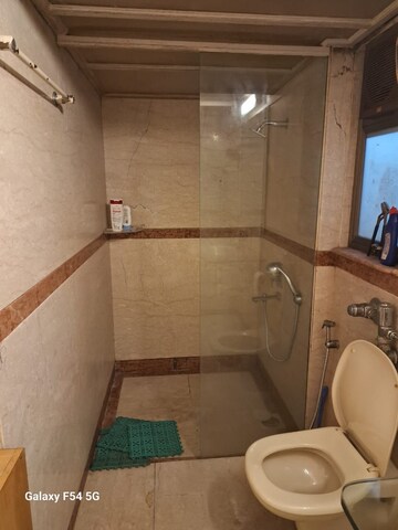 रेसिडेंशियल फ्लैट वर्ग फुट फॉर रीसेल इन बांद्रा वेस्ट मुंबई  6638338