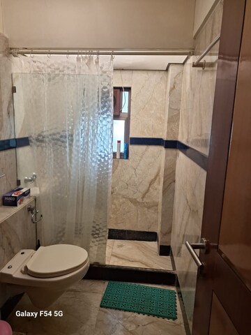 रेसिडेंशियल फ्लैट वर्ग फुट फॉर रीसेल इन बांद्रा वेस्ट मुंबई  6638338