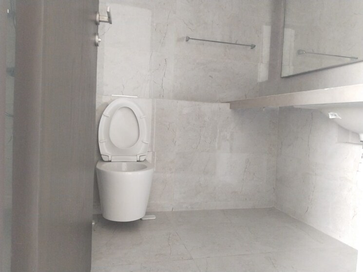Bathroom, hiranandani-basilius 4 Bedroom 3668 Sq.Ft. Apartment In Ghodbunder Road Thane 6639175