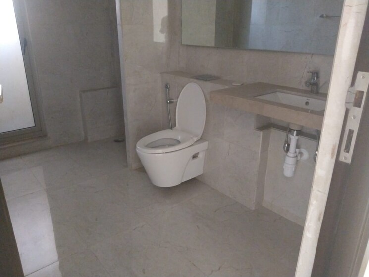 Bathroom, hiranandani-basilius 4 Bedroom 3668 Sq.Ft. Apartment In Ghodbunder Road Thane 6639175