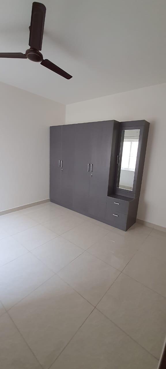 Rental 2 Bedroom 940 Sq.Ft. Apartment in Vaishnavi Serene, Yelahanka
