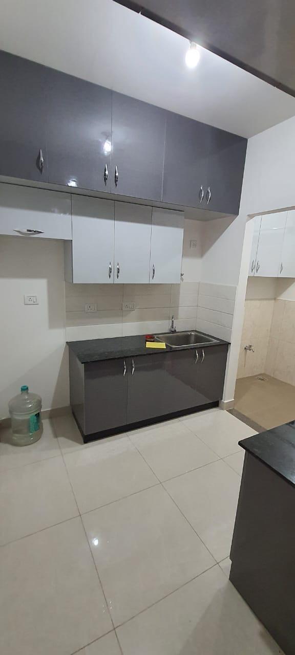 Rental 2 Bedroom 940 Sq.Ft. Apartment in Vaishnavi Serene, Yelahanka