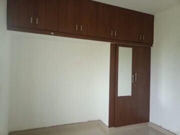 Room in 1 BHK Villa at Hosur Krishnagiri rd – for Sale