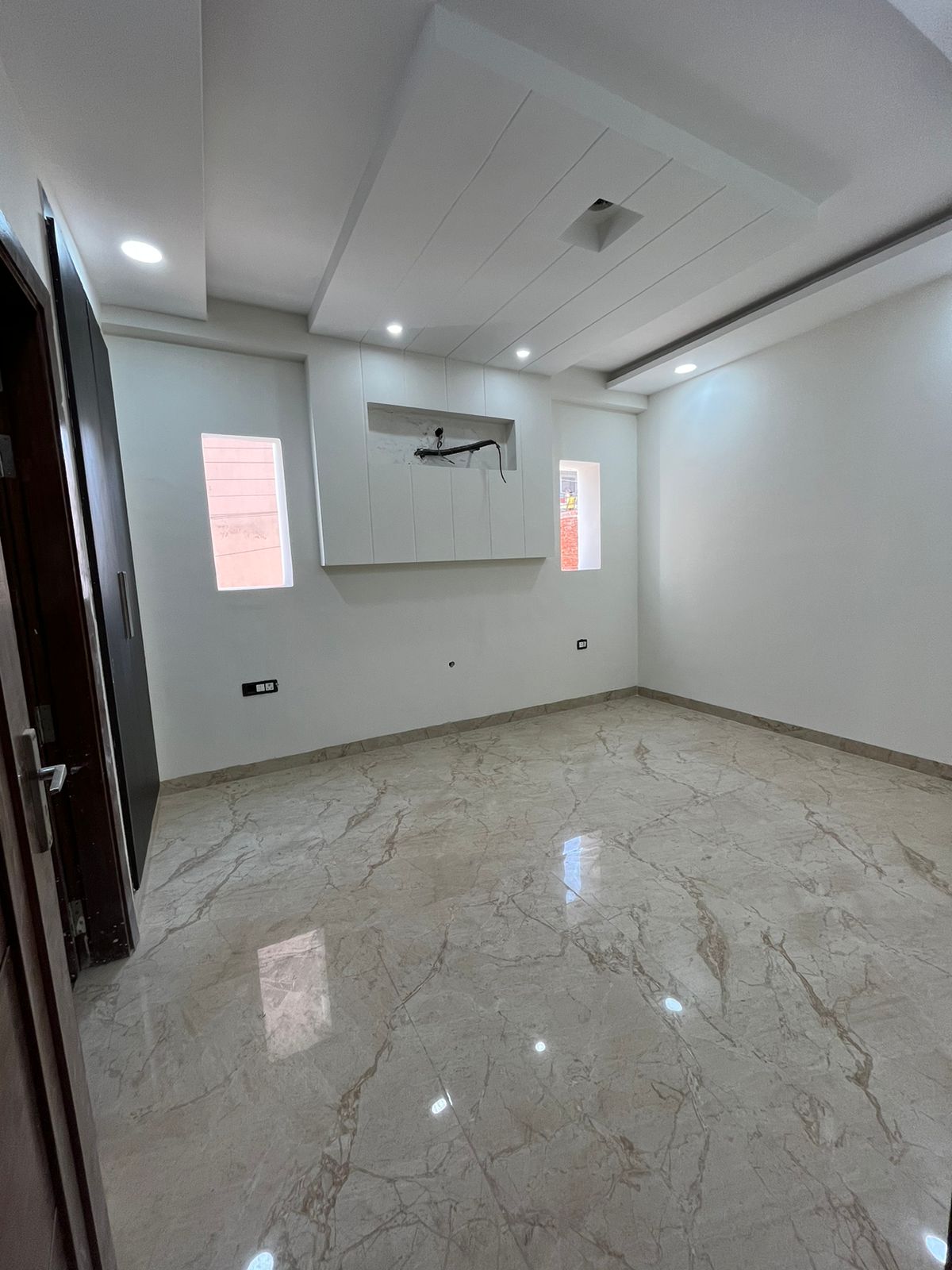 Rental 4 Bedroom 2650 Sq.Ft. Builder Floor in Green Fields Colony Faridabad 6644702