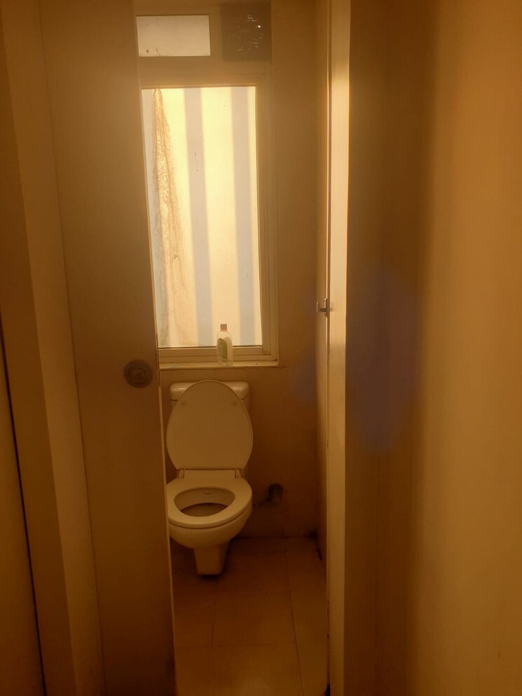 Bathroom, vasant-valley-ivy-tower 2 Bedroom 852 Sq.Ft. Apartment In Malad East Mumbai 6645897