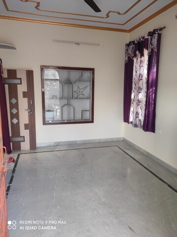 Room in 3 BHK Villa at Mansarovar – for Rent