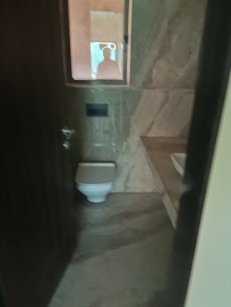 Bathroom, sheth-72-west 4 Bedroom 1735 Sq.Ft. Apartment In Andheri West Mumbai 6649837
