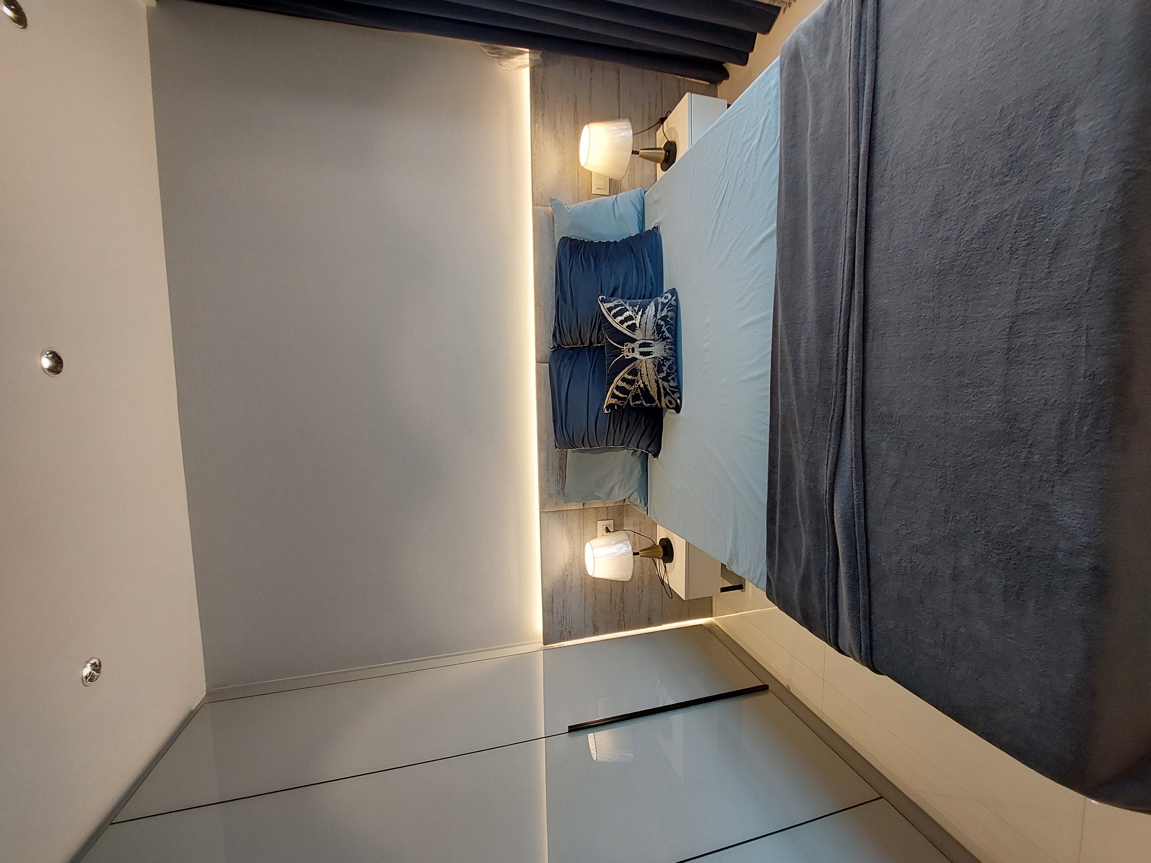 Rental 1 Bedroom 400 Sq.Ft. Apartment in Green Meadows Bluilding 2 Chs