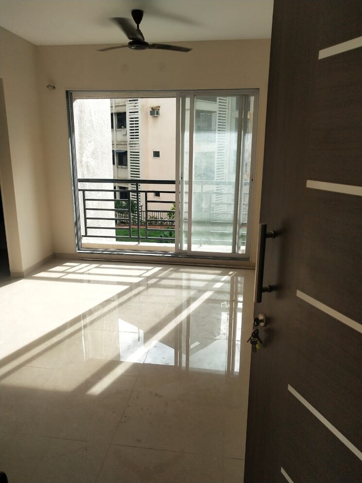 Room, rosa-manhattan 2 Bedroom 667 Sq.Ft. Apartment In Ghodbunder Road Thane 6653306