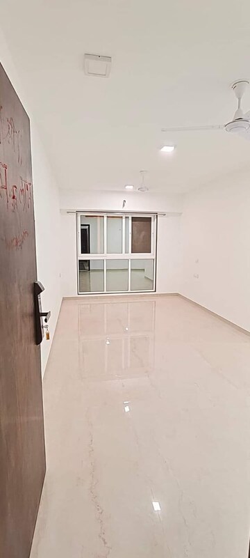 Bedroom in 2 BHK Apartment at Platinum Life, Andheri West – for Rent