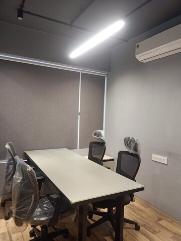  Office Space For Rent in Vesu
