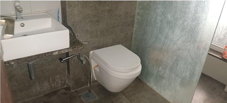 Bathroom, happy-home-jade-ganesha 1 Bedroom 600 Sq.Ft. Apartment In Matunga Mumbai 6656410