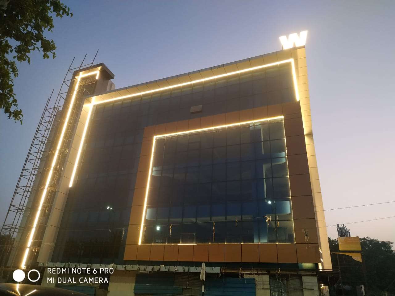 Commercial Showroom 4500 Sq.Ft. For Rent In Dlf Phase I Gurgaon 6656440
