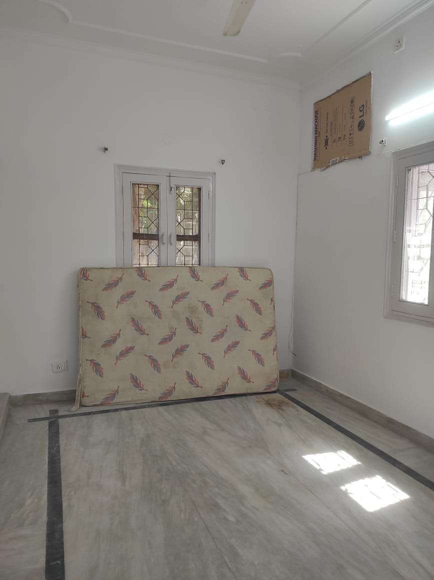 2 BHK Builder Floor For Rent in Safdarjung Development Area Delhi 6658227