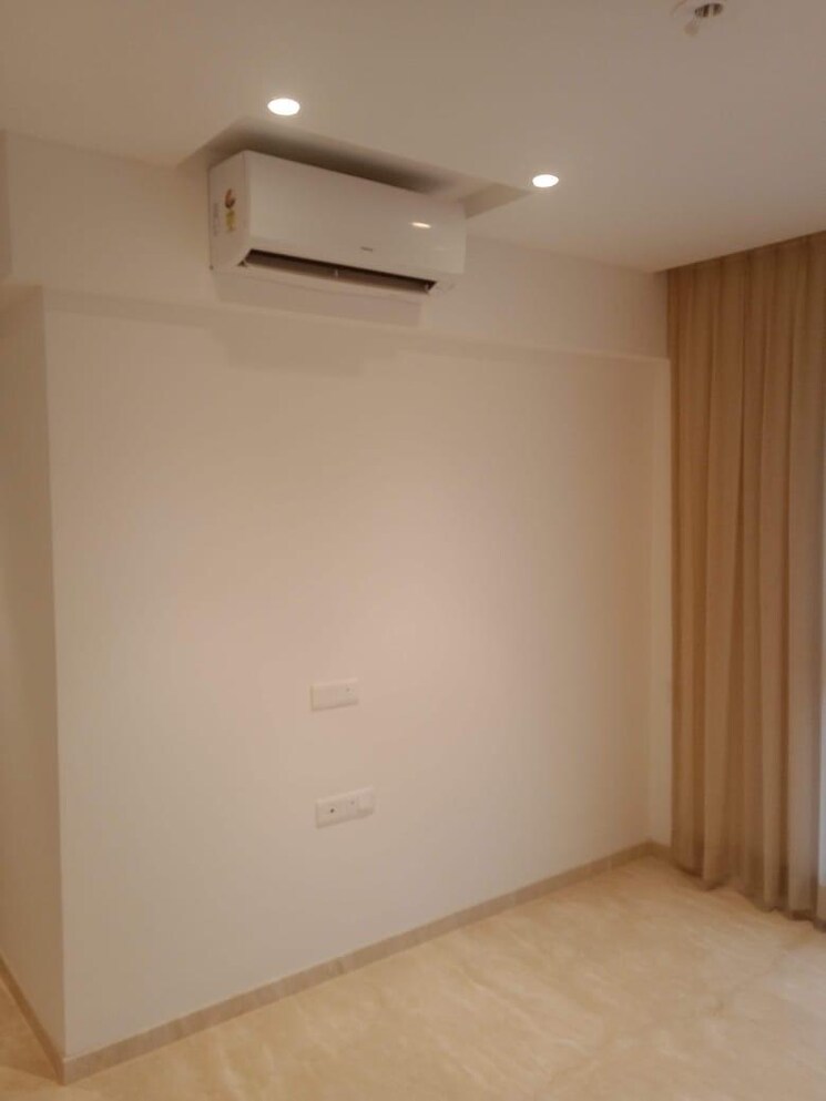 Room, hiranandani-regent-hill 1 Bedroom 379 Sq.Ft. Apartment In Powai Mumbai 6658525