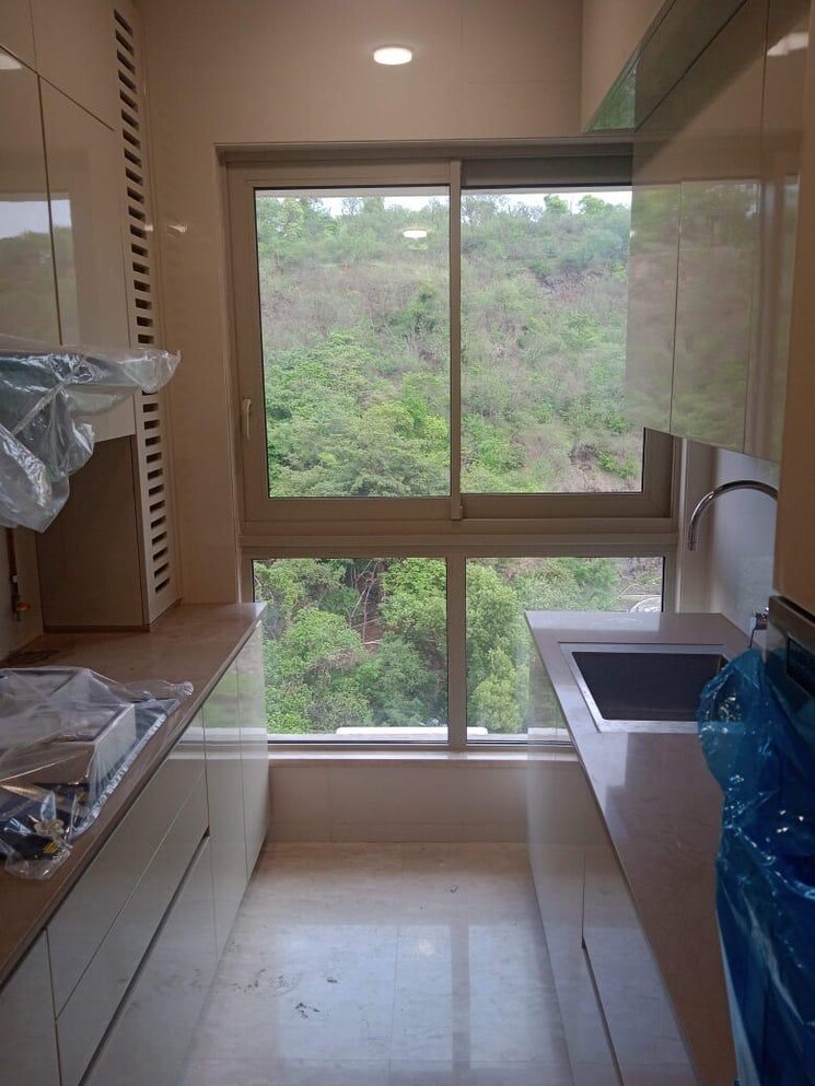 Kitchen, hiranandani-regent-hill 1 Bedroom 379 Sq.Ft. Apartment In Powai Mumbai 6658525