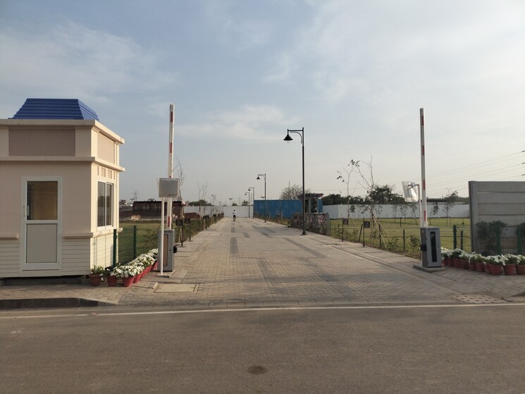 Resale 160 Sq.Yd. Plot in Sector 86 Faridabad - 6658874