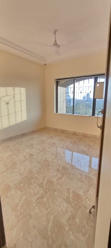 Master Bedroom in 3 BHK Apartment at Brookhill Tower, Andheri West – for Rent