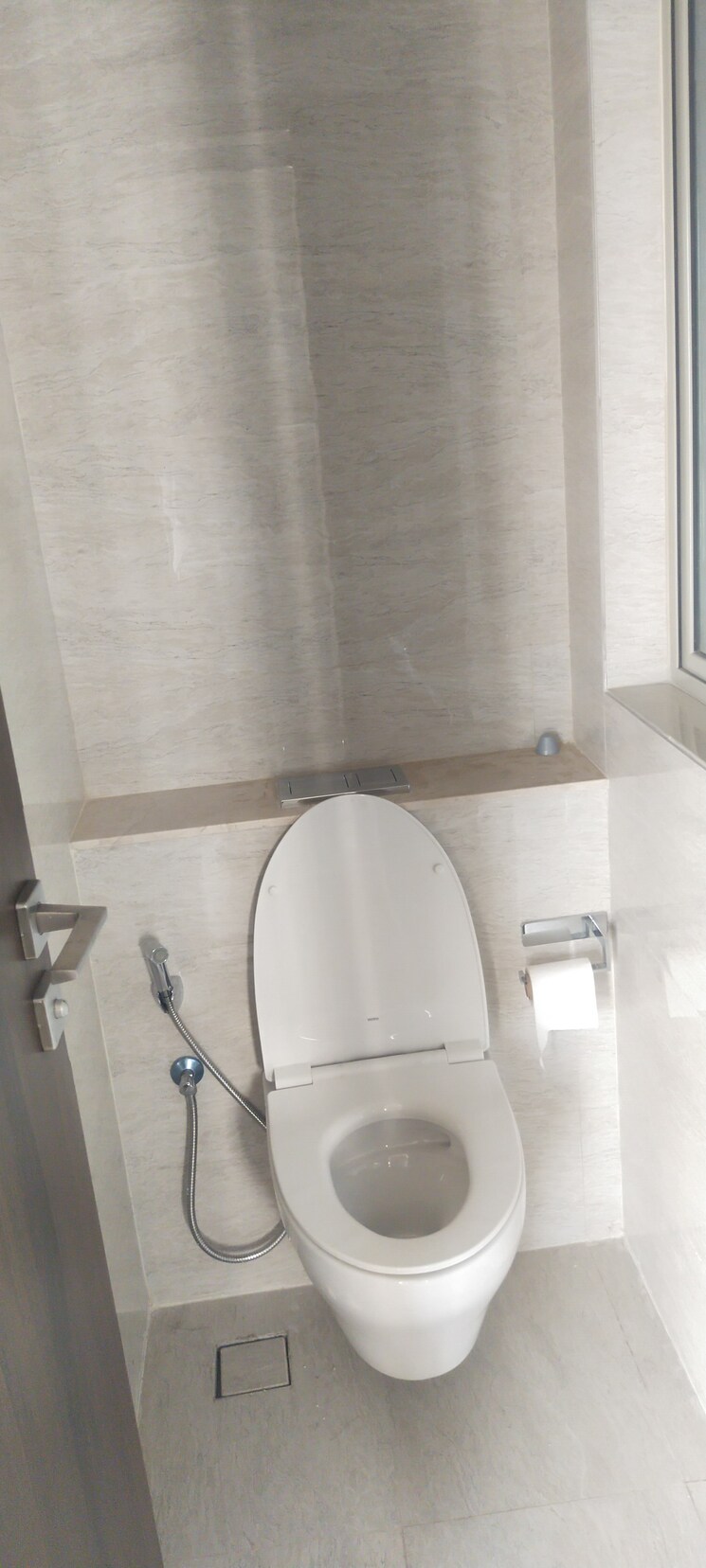 Bathroom, hiranandani-gardens 1 Bedroom 378 Sq.Ft. Apartment In Powai Mumbai 6661681
