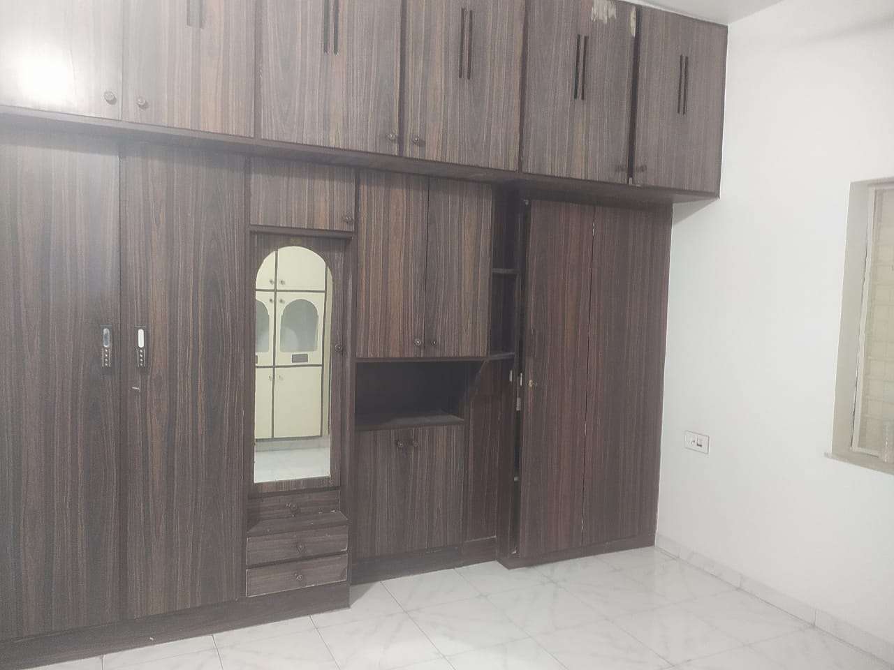 2 BHK Apartment For Rent in Satellite Ahmedabad 6662622