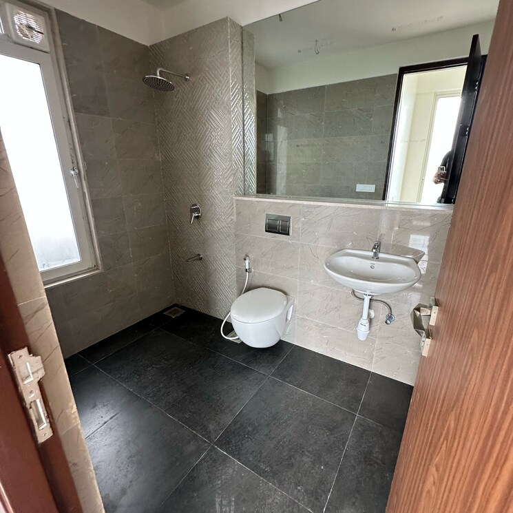 Bathroom, omkar-alta-monte 4 Bedroom 3233 Sq.Ft. Apartment In Malad East Mumbai 6663717