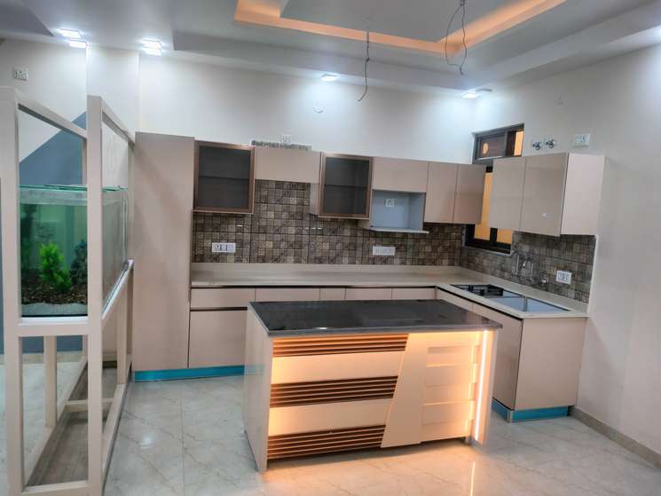 4 Bedroom 150 Sq.Ft. Independent House in New Colony Gurgaon